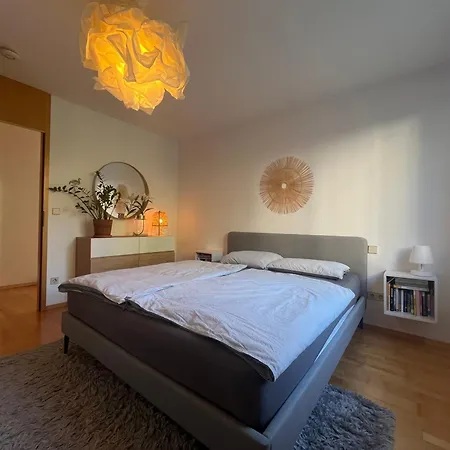 Lubuhome Zentrale Lage Mit Parkplatz Und Balkon Ludwigsburg